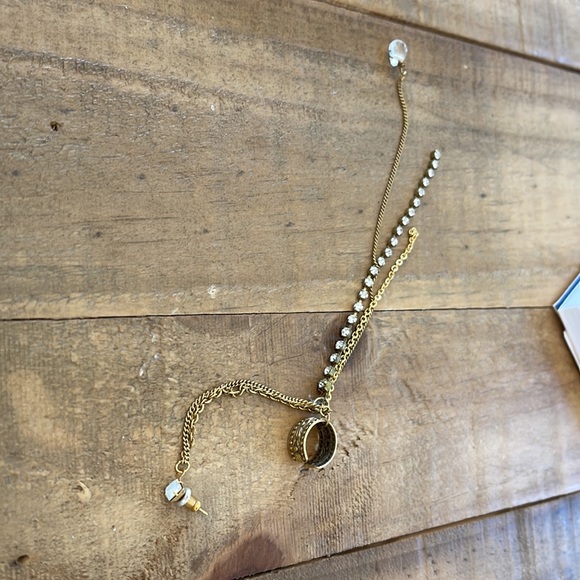 Cuff/drape earring - Picture 2 of 2